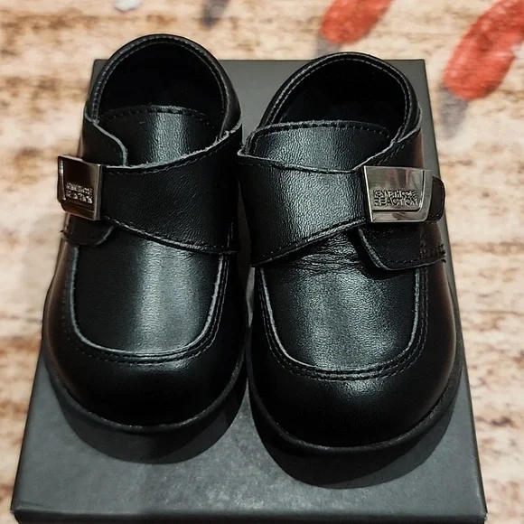 NWT Kenneth Cole baby boy shoes with box - Picture 2 of 11